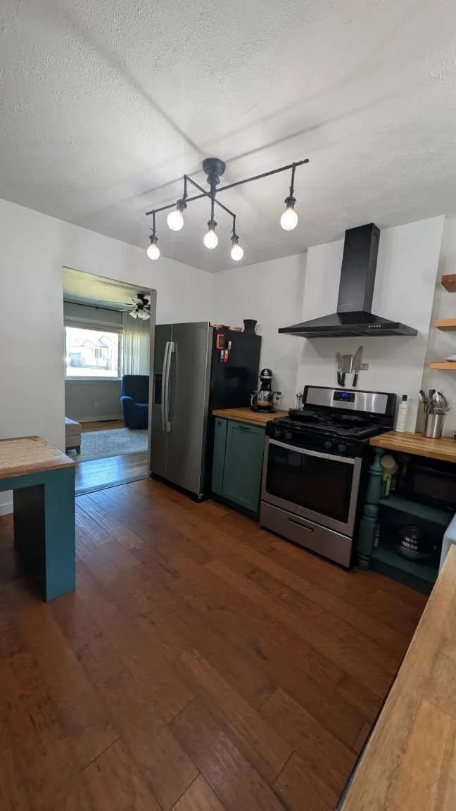 617 E Fort Worth Place Broken Arrow, OK 74012