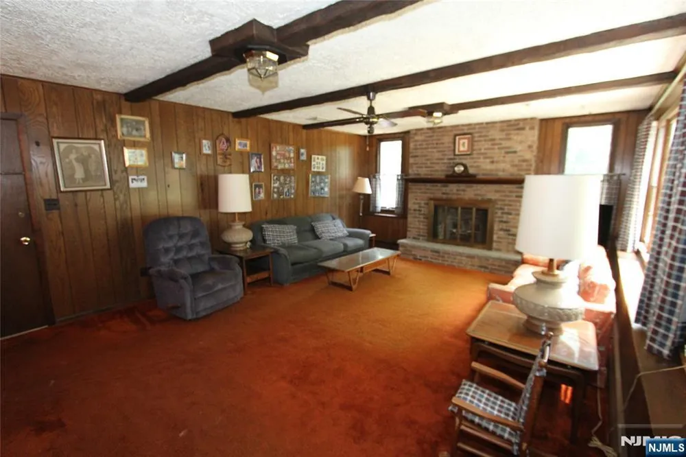 10 Bayberry Drive Montvale, NJ 07645