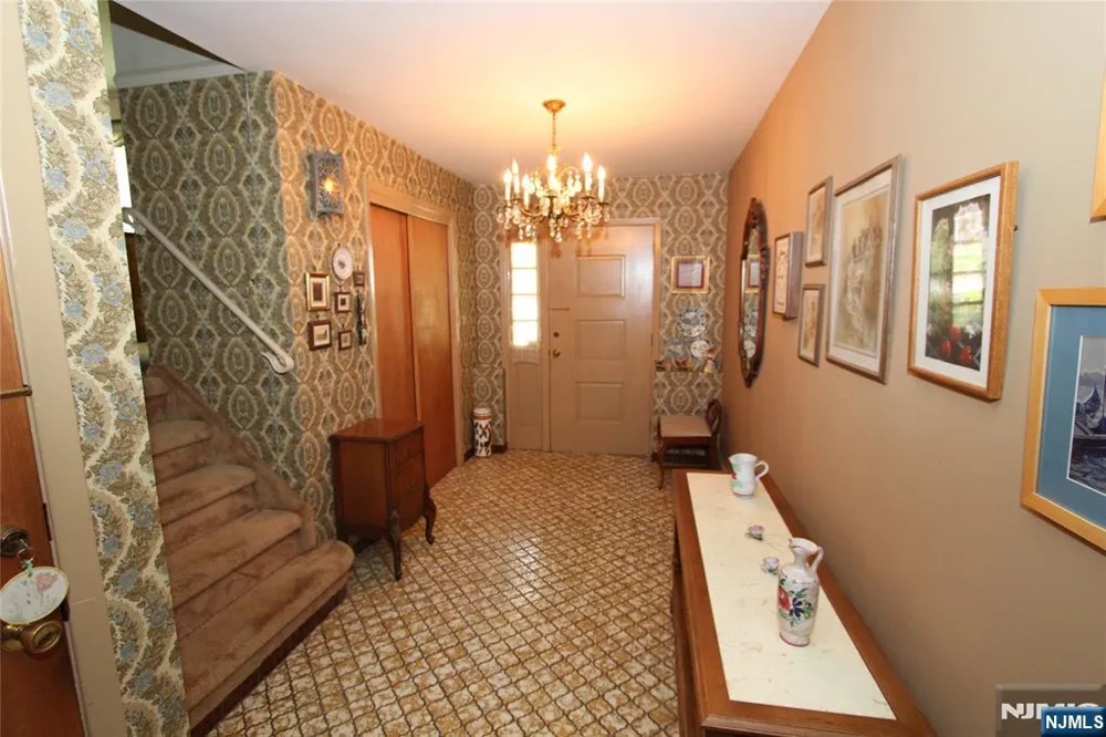 10 Bayberry Drive Montvale, NJ 07645