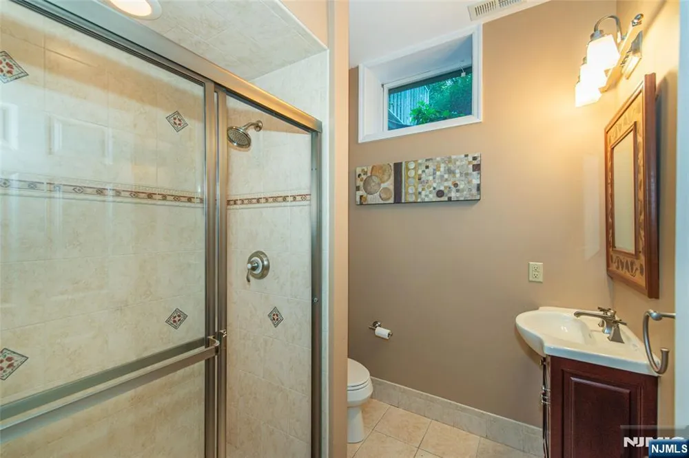 50A Gormley Lane Kinnelonugh, NJ 07405