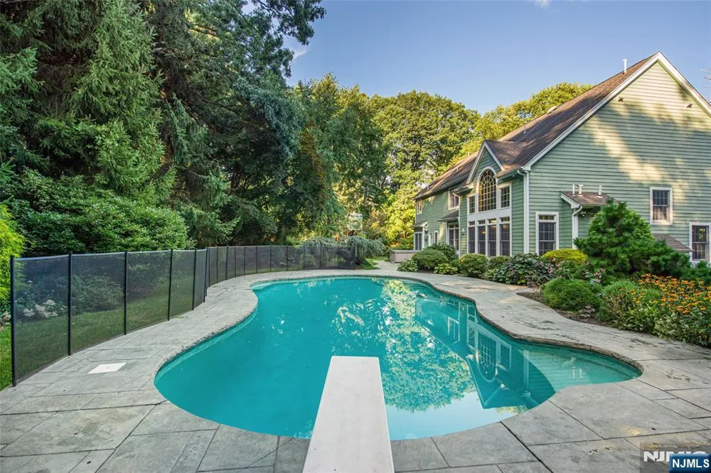 50A Gormley Lane Kinnelonugh, NJ 07405