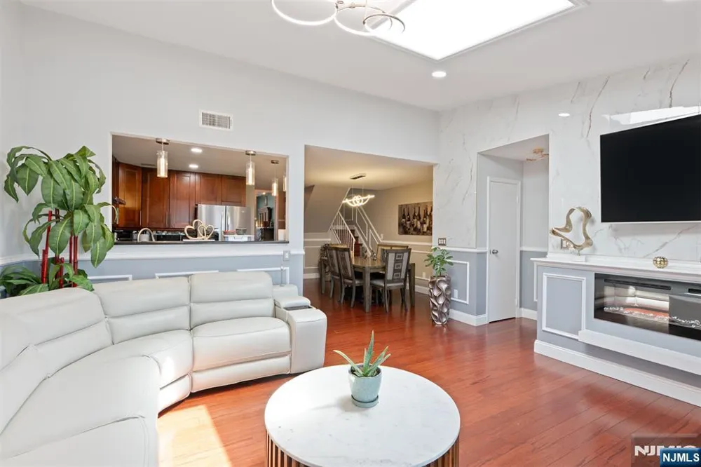 6501 Liberty Avenue F5 North Bergen, NJ 07047