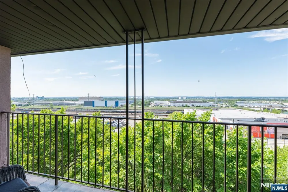 6501 Liberty Avenue F5 North Bergen, NJ 07047