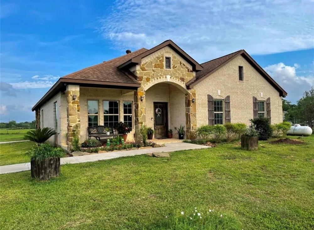 8515 E Sherri Circle Manvel, TX 77578