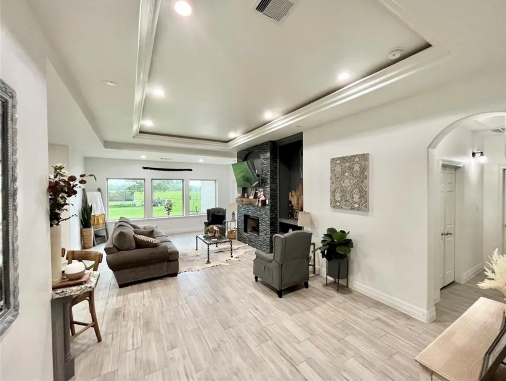 8515 E Sherri Circle Manvel, TX 77578