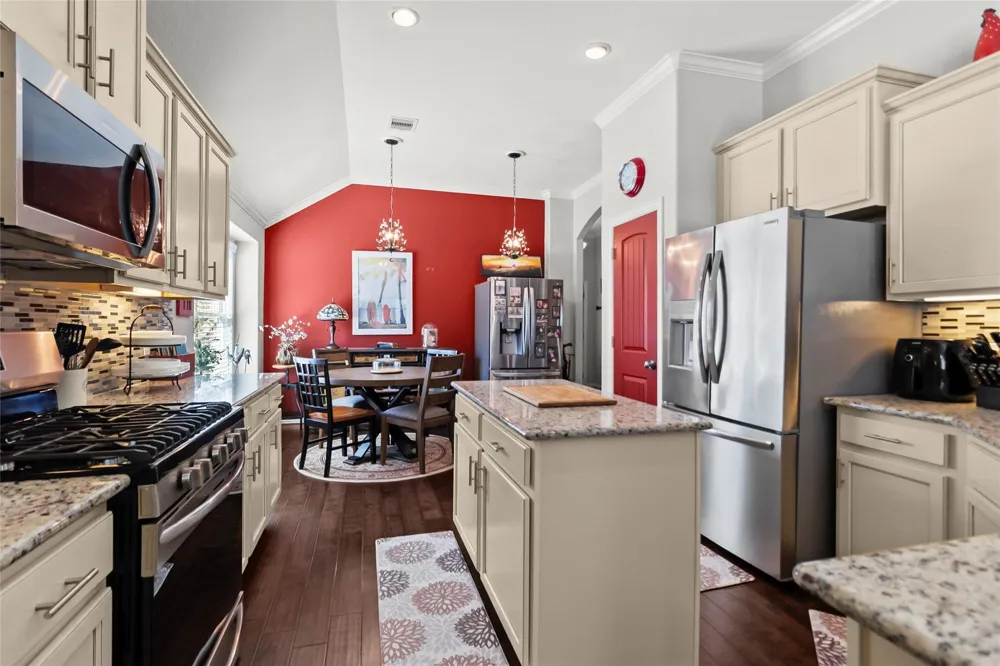 199 Capriccio Lane Montgomery, TX 77316