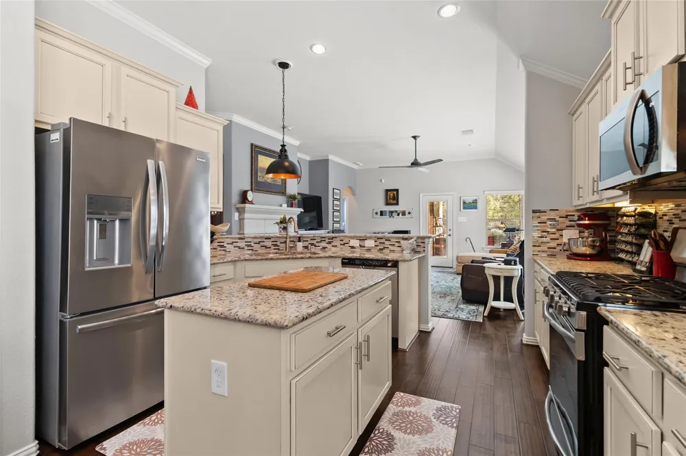 199 Capriccio Lane Montgomery, TX 77316