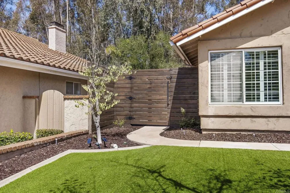 11170 Briarcliff Drive San Diego, CA 92131