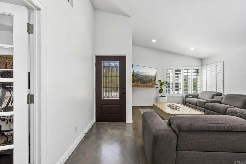 11170 Briarcliff Drive San Diego, CA 92131