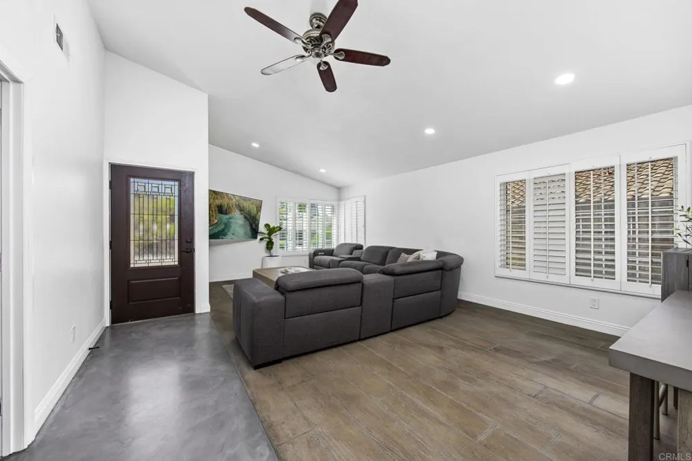 11170 Briarcliff Drive San Diego, CA 92131