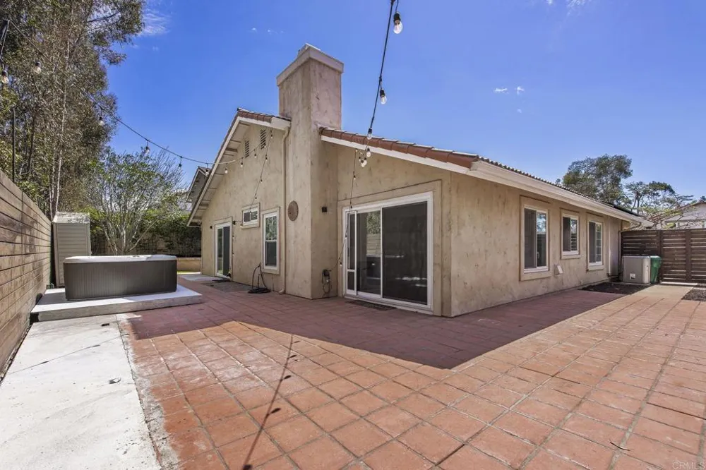 11170 Briarcliff Drive San Diego, CA 92131