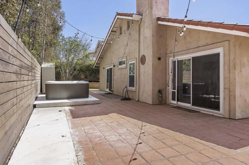 11170 Briarcliff Drive San Diego, CA 92131