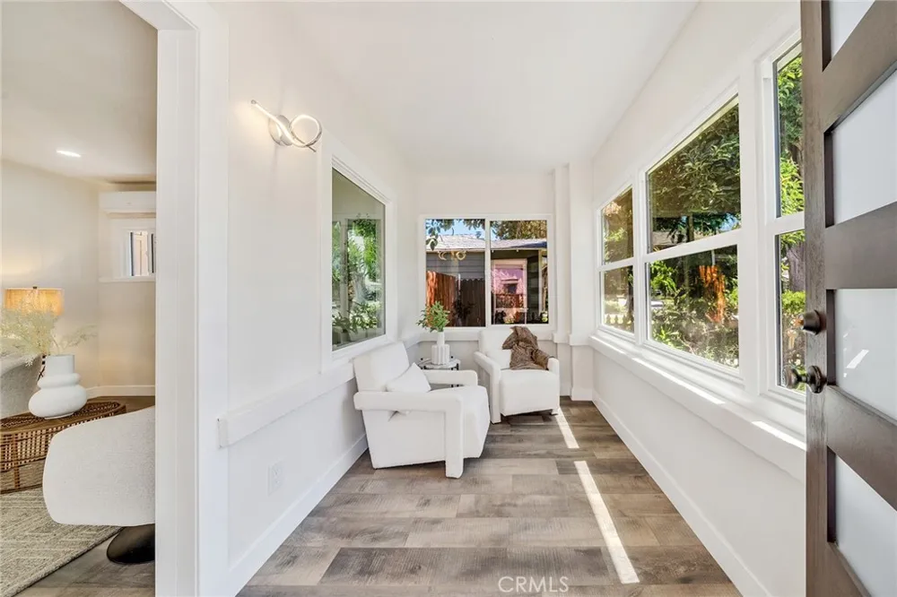 329 W Whiting Avenue Fullerton, CA 92832