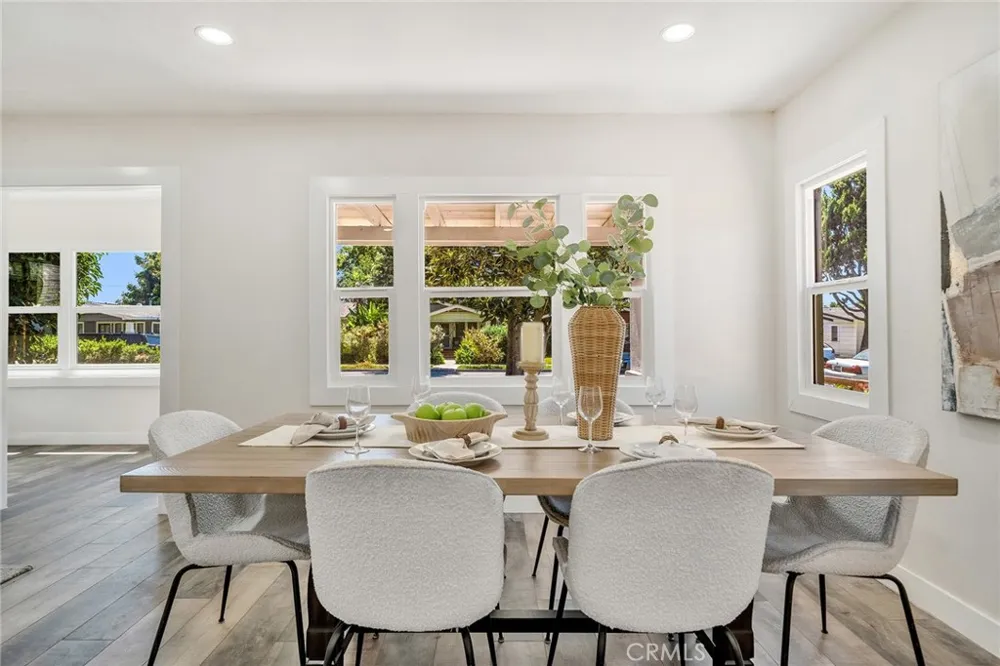 329 W Whiting Avenue Fullerton, CA 92832