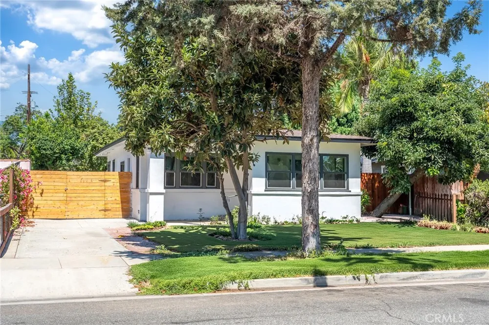 329 W Whiting Avenue Fullerton, CA 92832