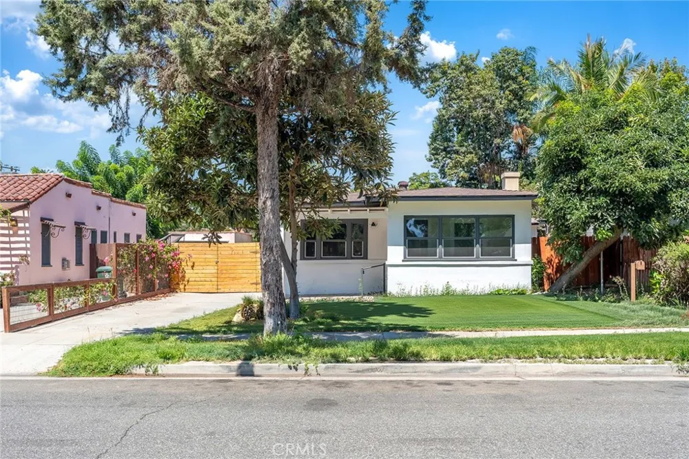329 W Whiting Avenue Fullerton, CA 92832