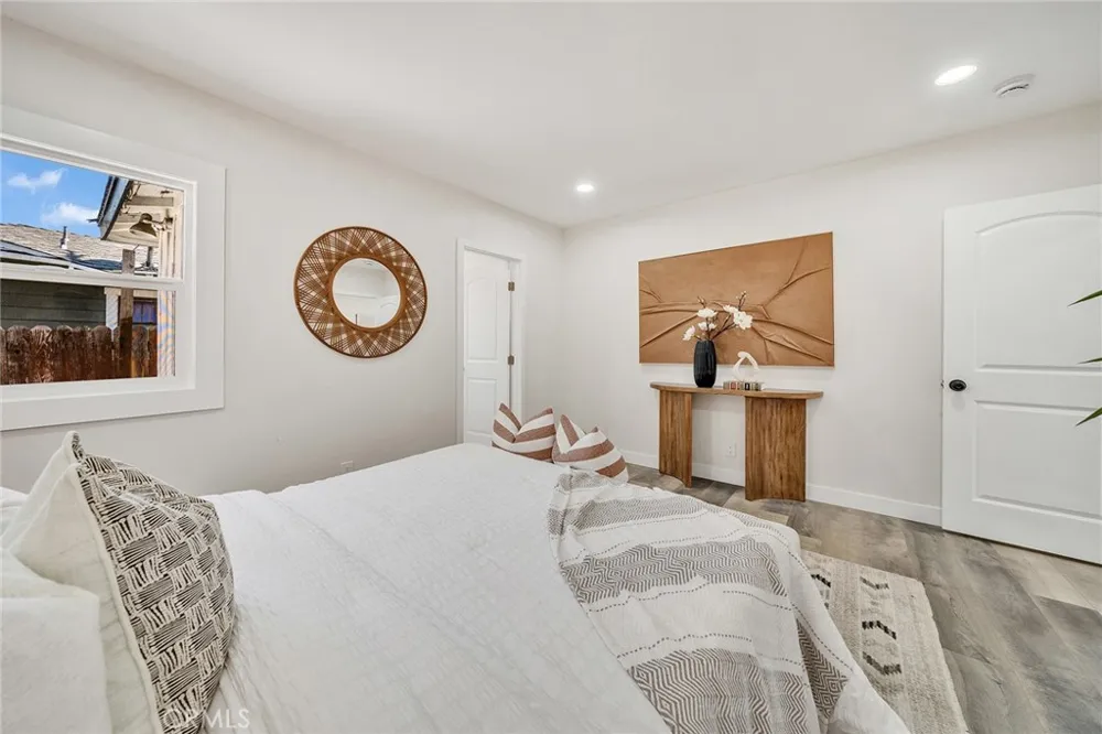 329 W Whiting Avenue Fullerton, CA 92832