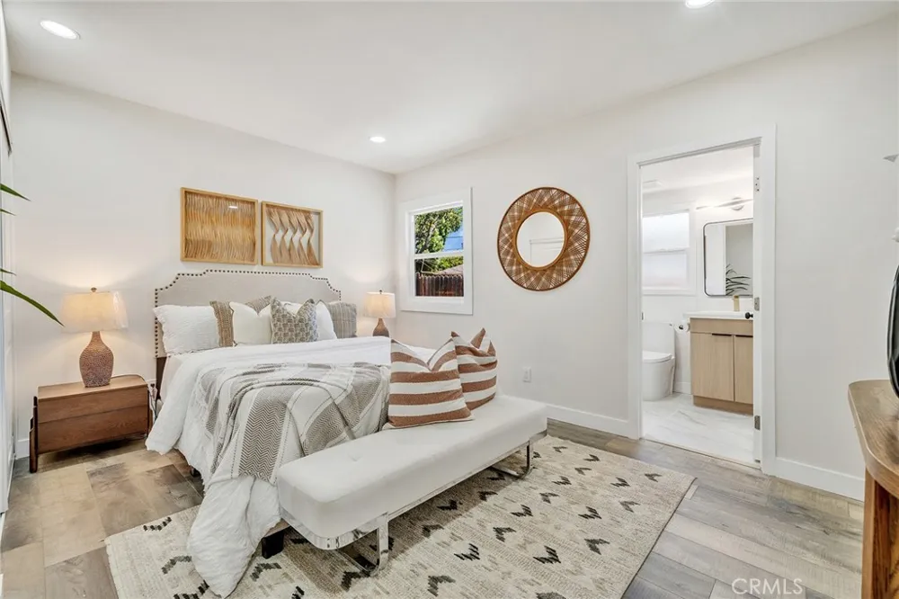 329 W Whiting Avenue Fullerton, CA 92832