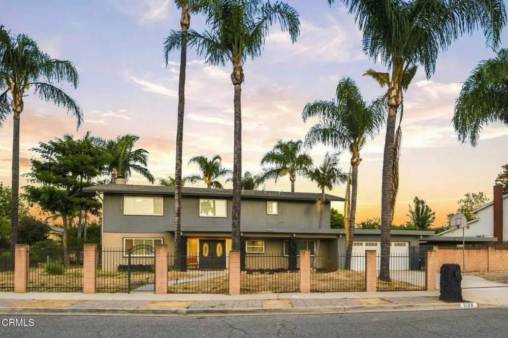 1128 El Monte Drive Simi Valley, CA 93065