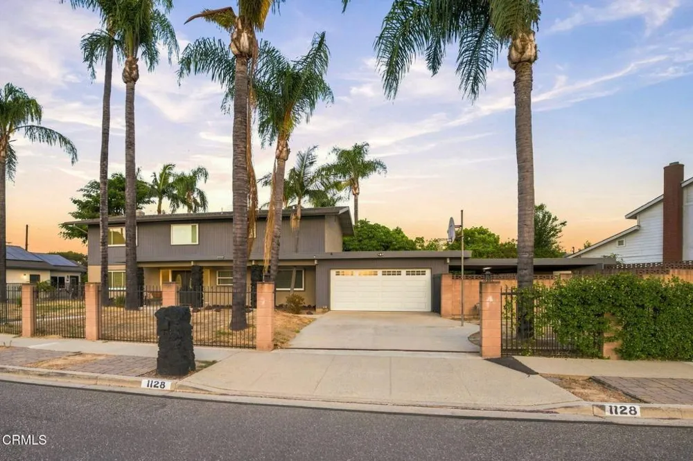 1128 El Monte Drive Simi Valley, CA 93065