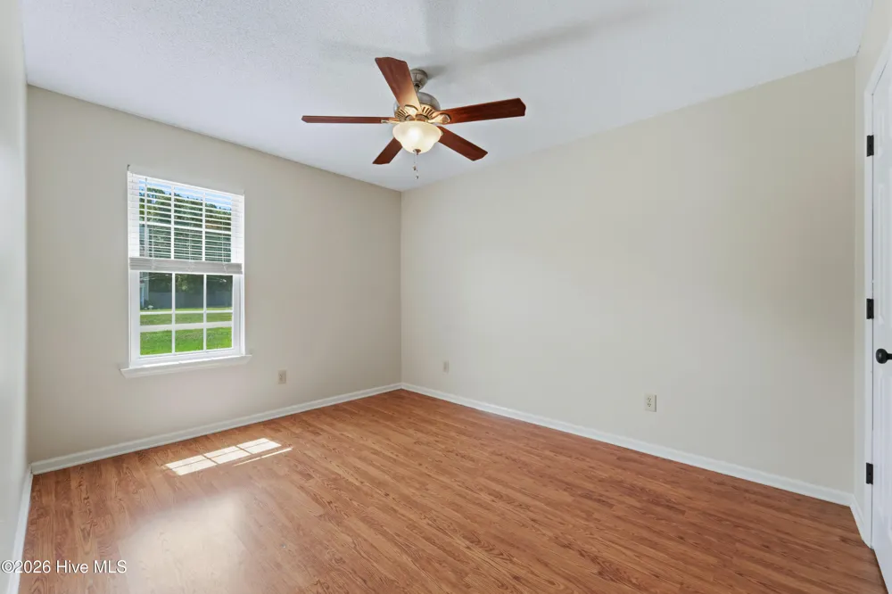 119 E Ivybridge Drive Hubert, NC 28539