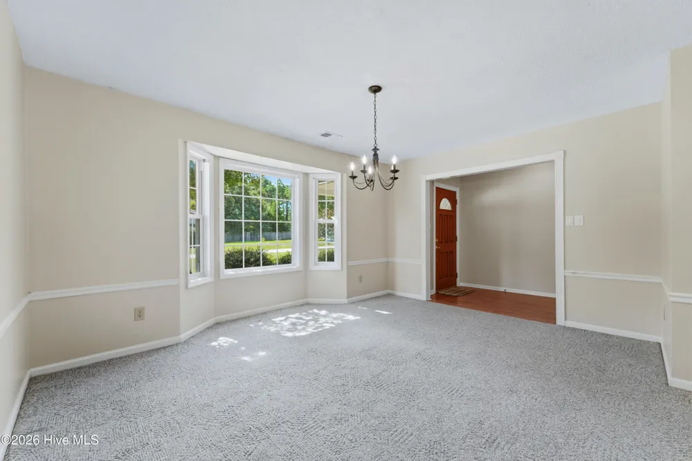 119 E Ivybridge Drive Hubert, NC 28539