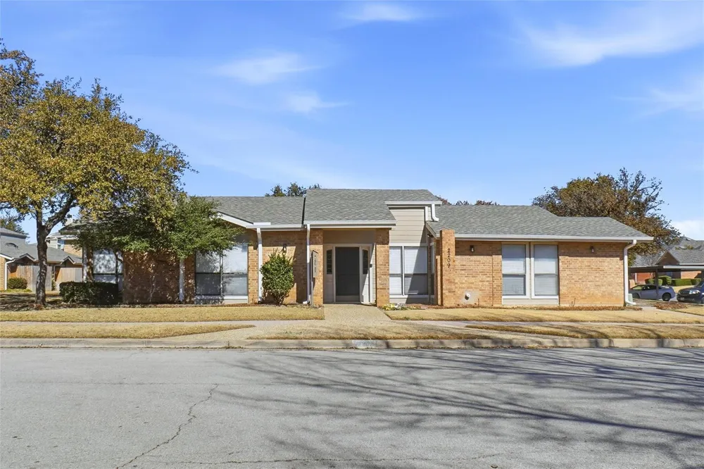 1828 Maplewood Trail Colleyville, TX 76034