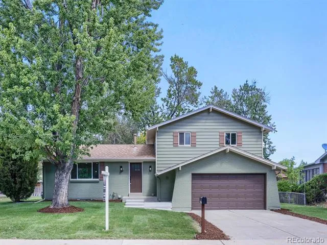 8937 W Woodard Drive Denver, CO 80227