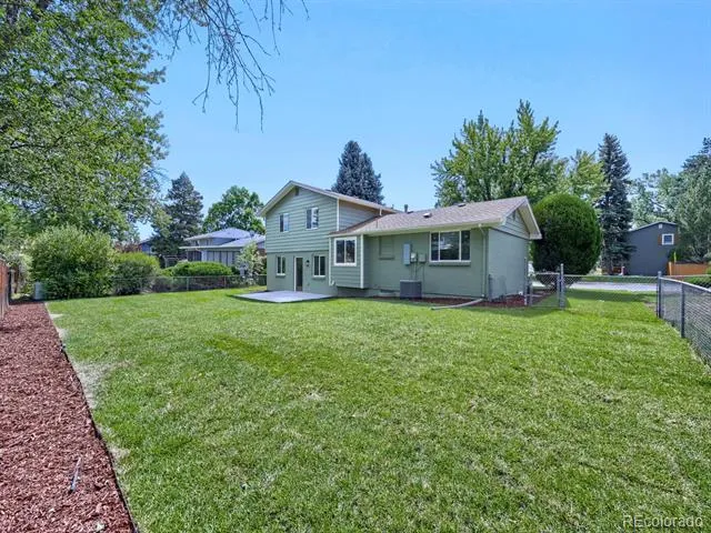 8937 W Woodard Drive Denver, CO 80227