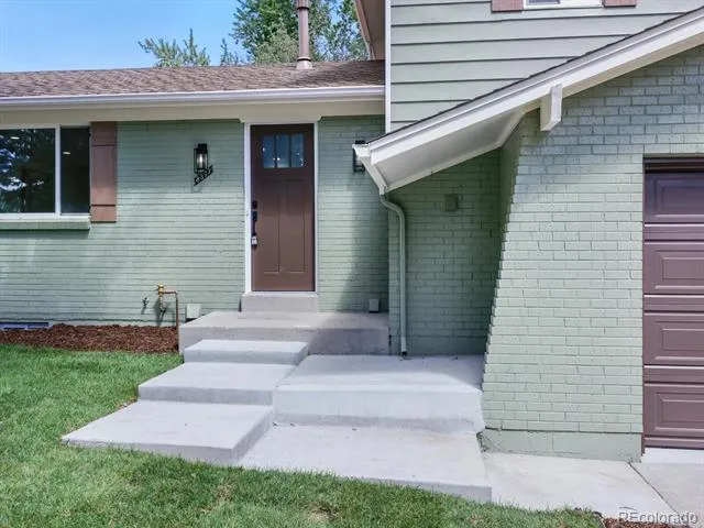 8937 W Woodard Drive Denver, CO 80227