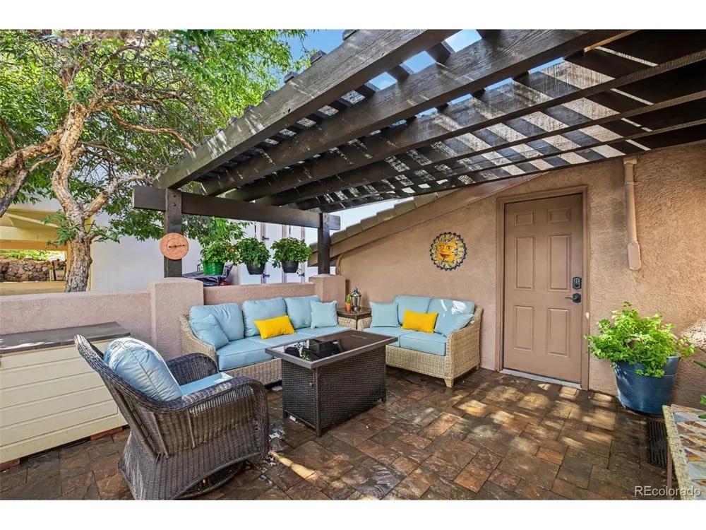 10898 Snow Cloud Trail Littleton, CO 80125