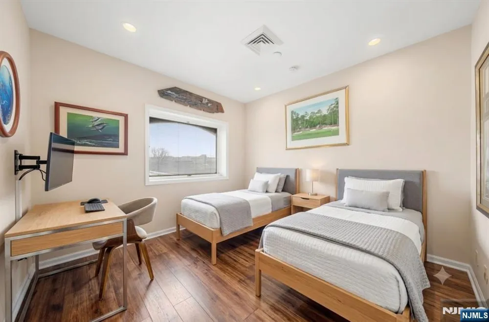 300 Gorge Road 57 Cliffside Park, NJ 07010
