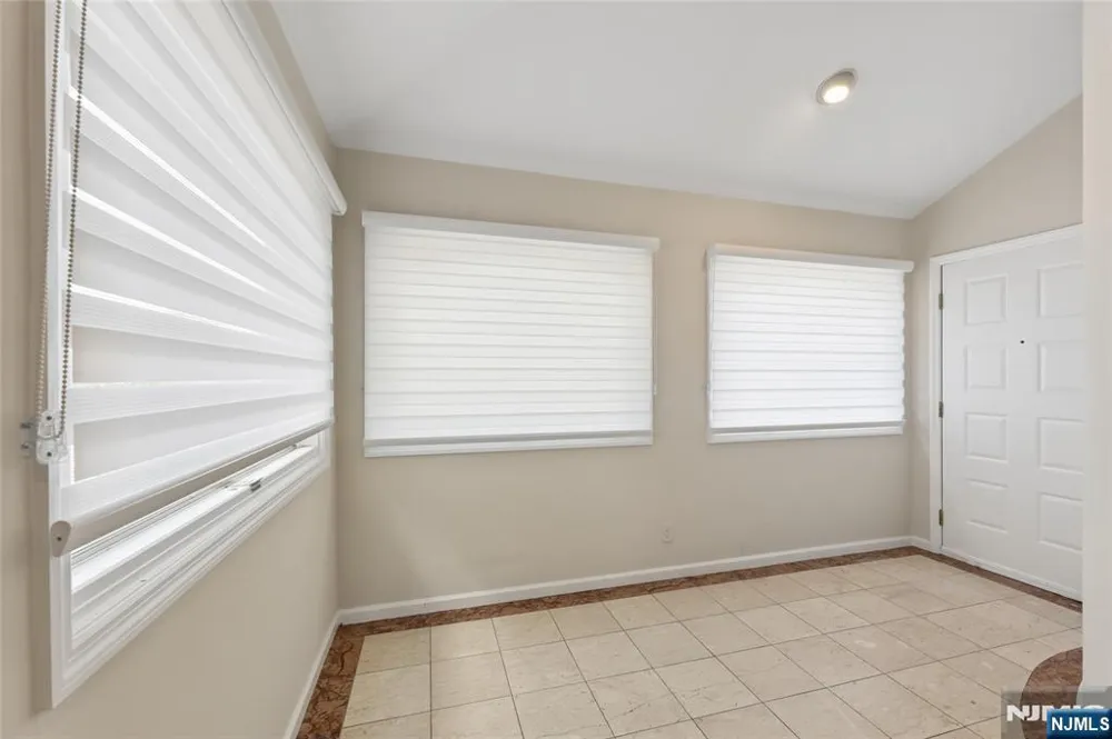 300 Gorge Road 57 Cliffside Park, NJ 07010