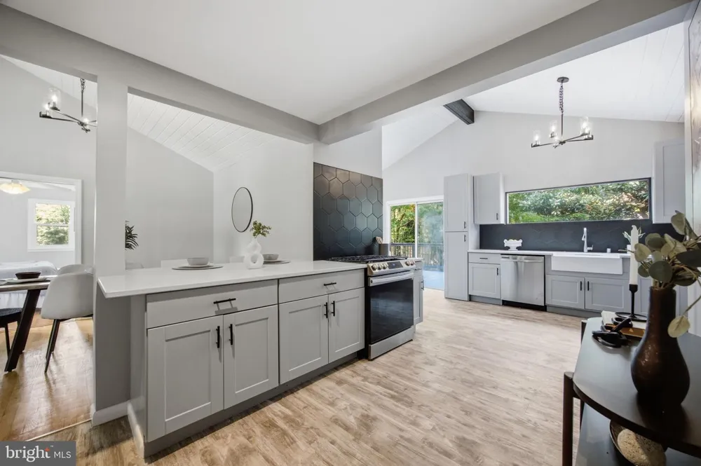 13 RICKOVER COURT Annapolis, MD 21401