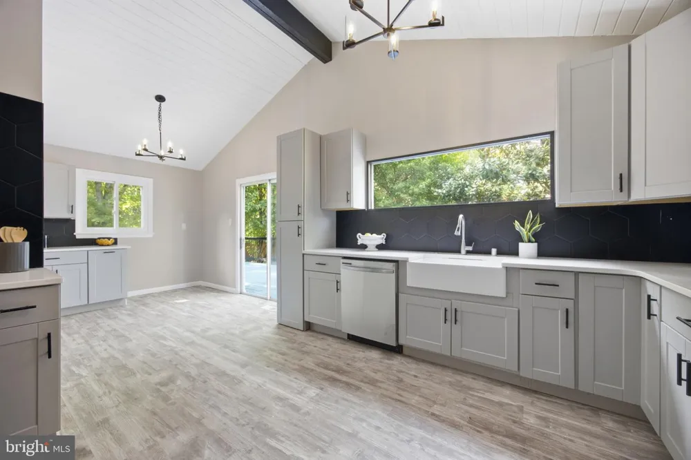 13 RICKOVER COURT Annapolis, MD 21401