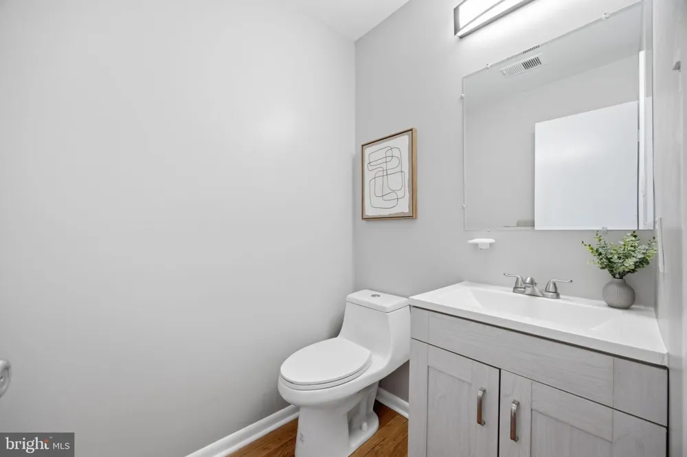 13 RICKOVER COURT Annapolis, MD 21401
