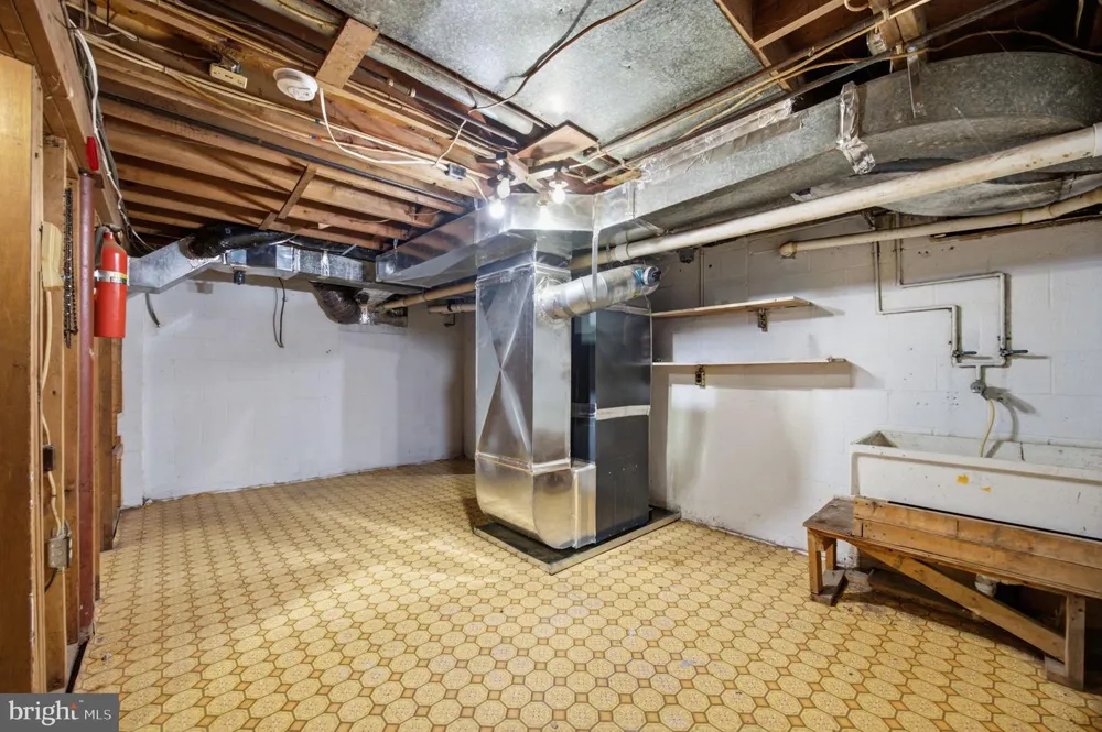 13 RICKOVER COURT Annapolis, MD 21401