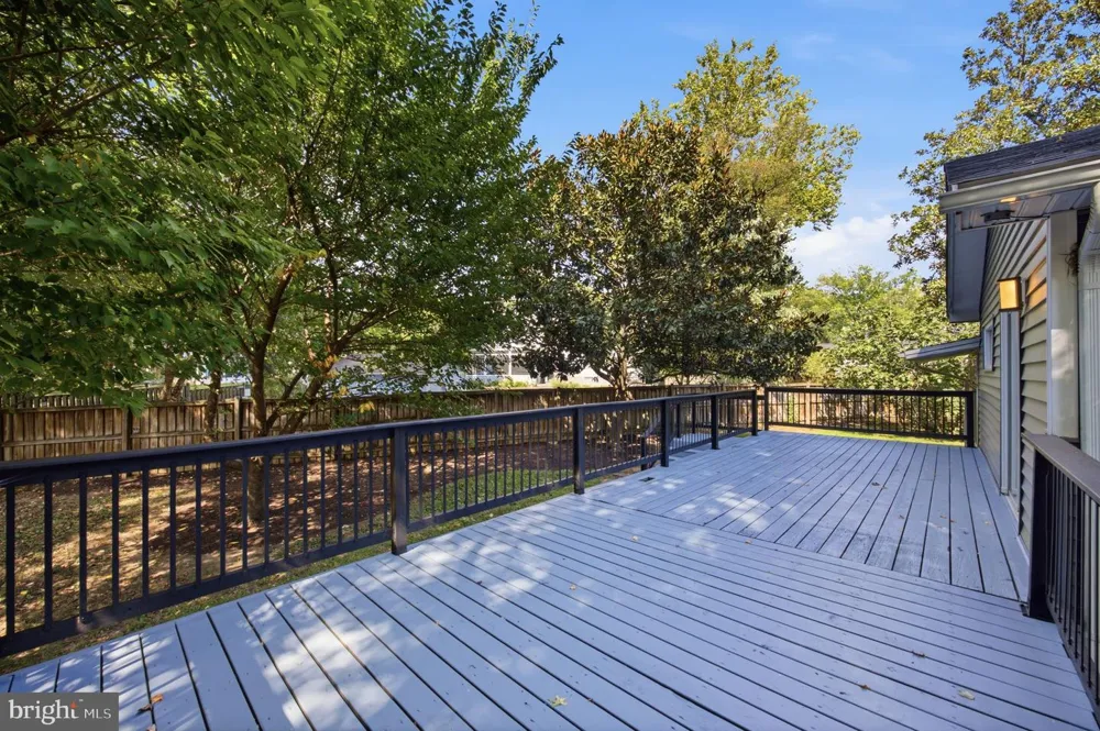 13 RICKOVER COURT Annapolis, MD 21401