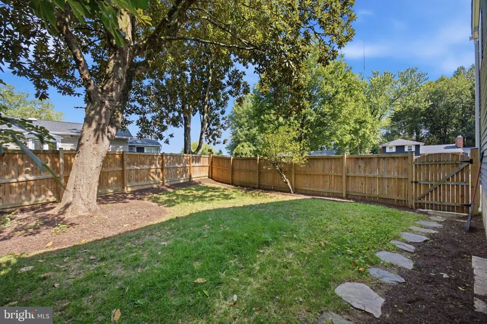 13 RICKOVER COURT Annapolis, MD 21401