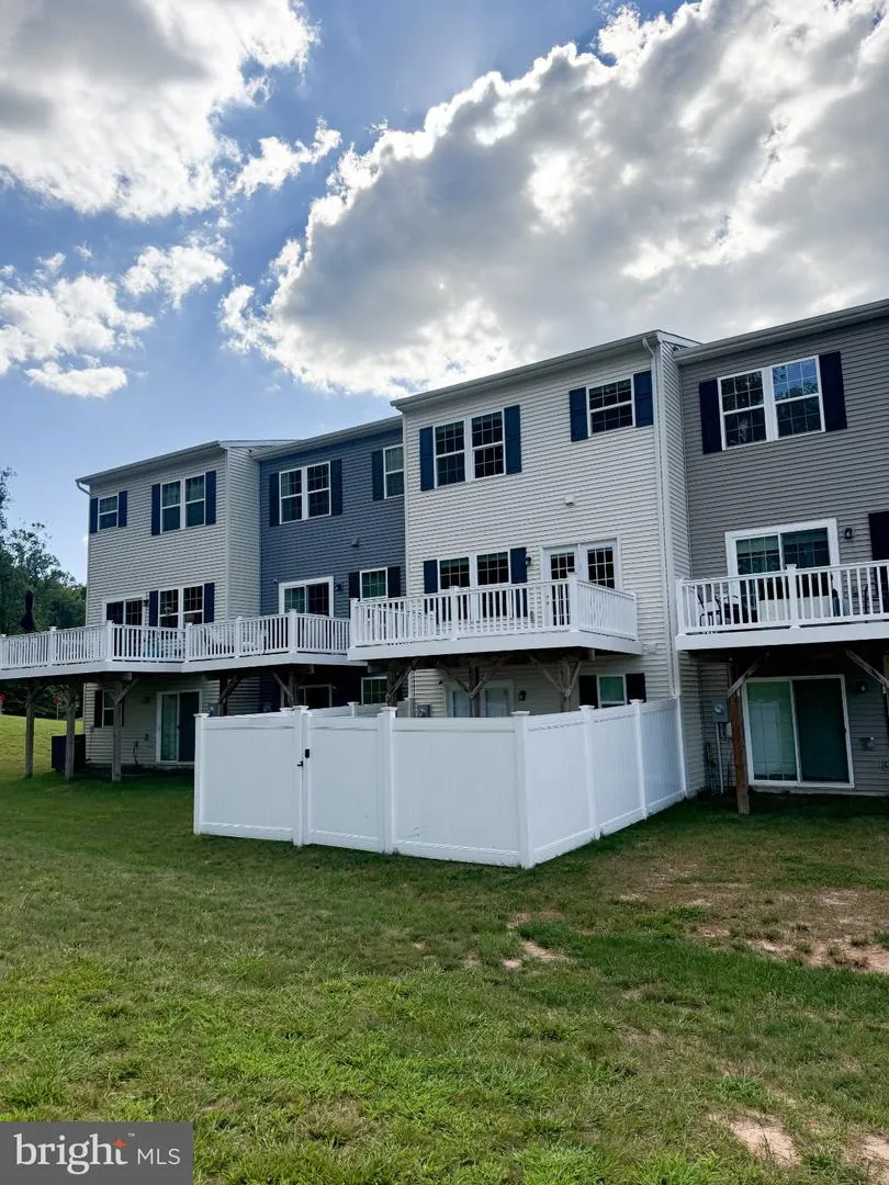 8605 UPTON Spotsylvania, VA 22553