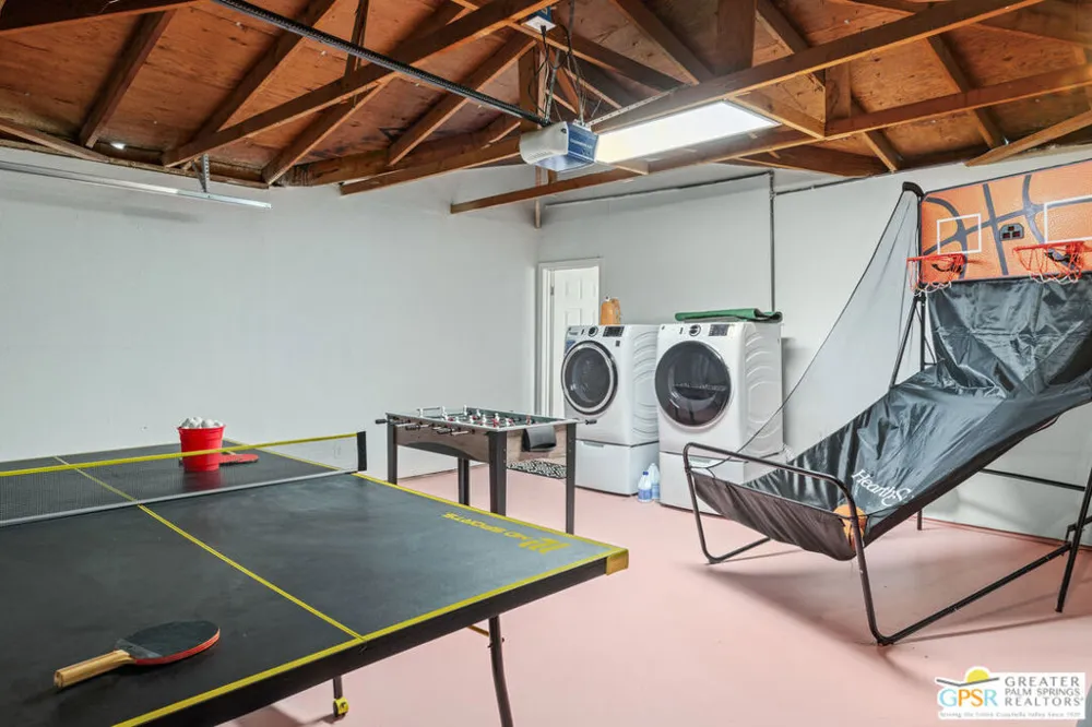 394 W Bon Air Drive Palm Springs, CA 92262