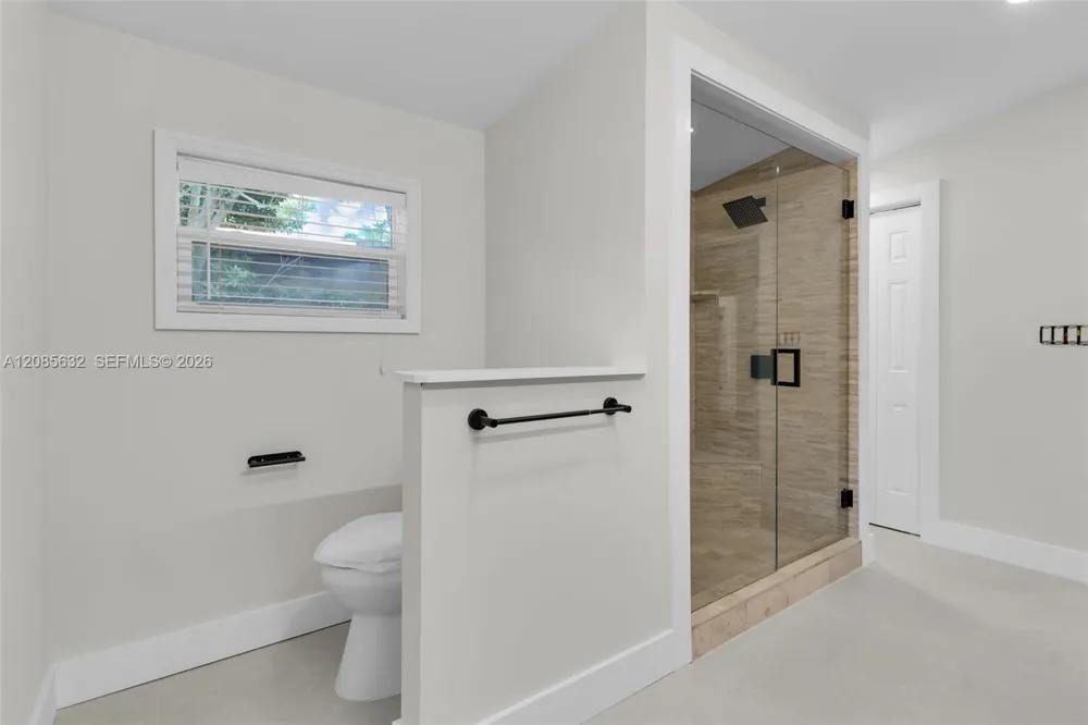 1525 NE 18th Ave Fort Lauderdale, FL 33304