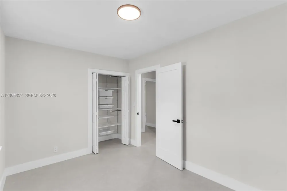 1525 NE 18th Ave Fort Lauderdale, FL 33304