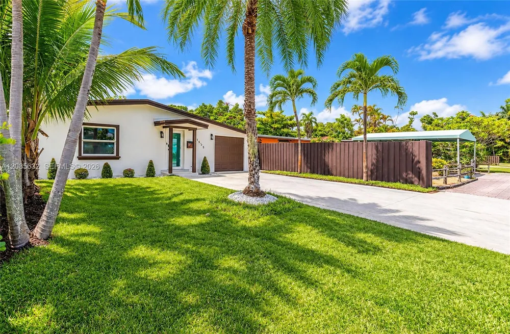 1525 NE 18th Ave Fort Lauderdale, FL 33304