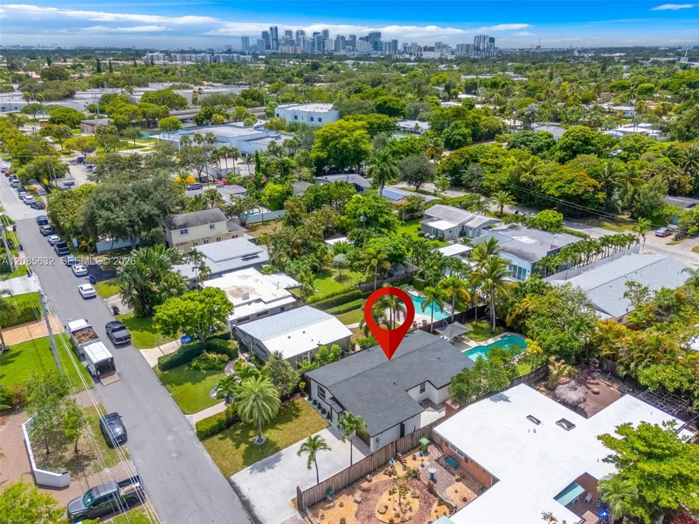 1525 NE 18th Ave Fort Lauderdale, FL 33304