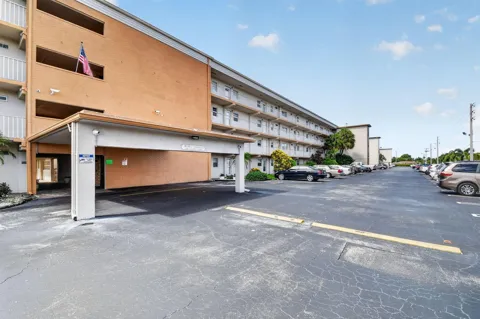 230 NE 26th Avenue #412