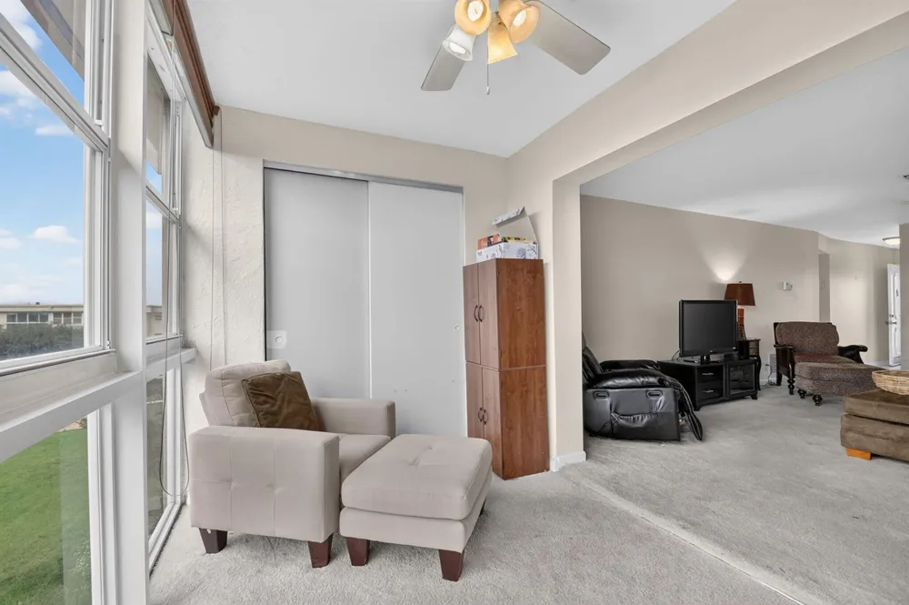 230 NE 26th Avenue #412 Boynton Beach, FL 33435