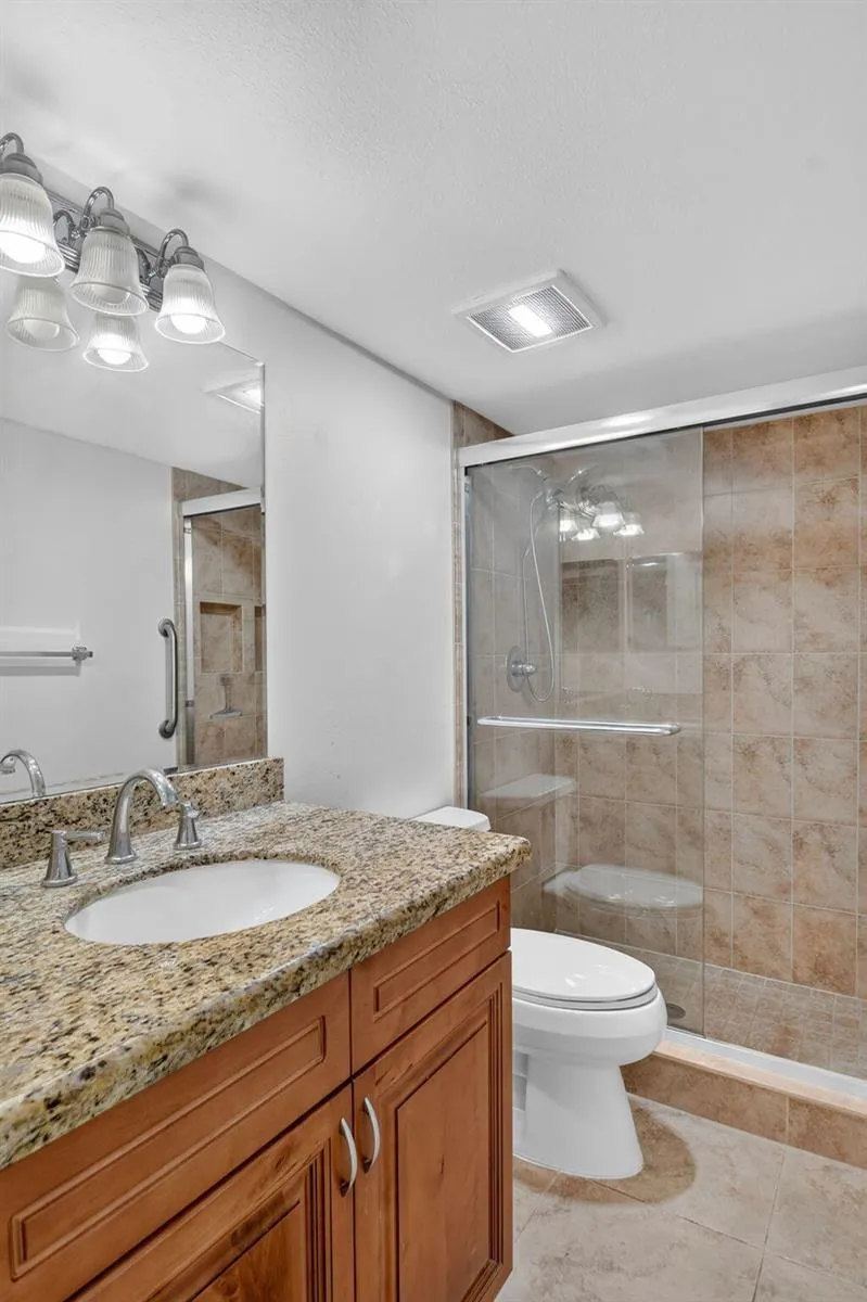 230 NE 26th Avenue #412 Boynton Beach, FL 33435