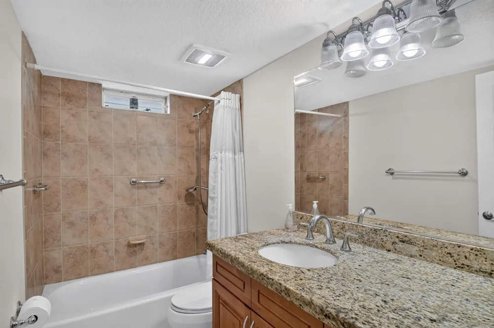 230 NE 26th Avenue #412 Boynton Beach, FL 33435