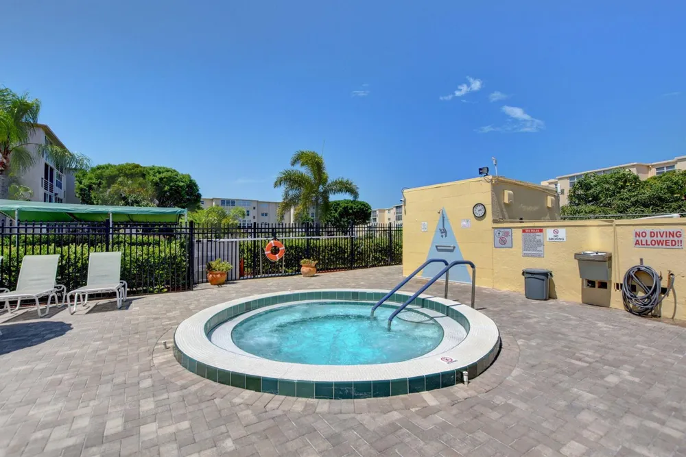 230 NE 26th Avenue #412 Boynton Beach, FL 33435